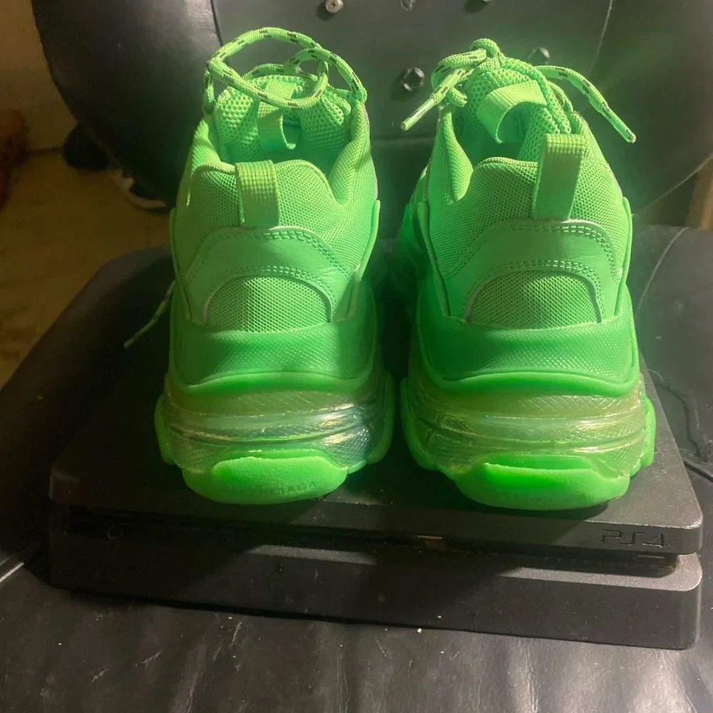 Balenciaga Triple S Neon Green - Picture 4 of 5